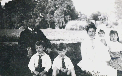1902-env-Famille_Chedor