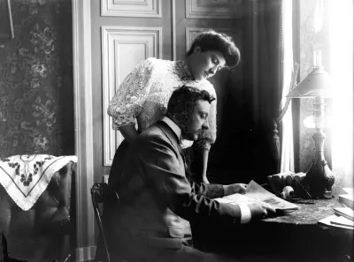 1907-Louise et René Ancely, Bagnères