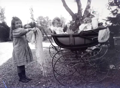 1907-Valentine Ancely, Marguerite Garipuy, Georges Ancely a Vidouze