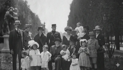 1919-Famille_Pierre_Puiseux_au_Luxembourg