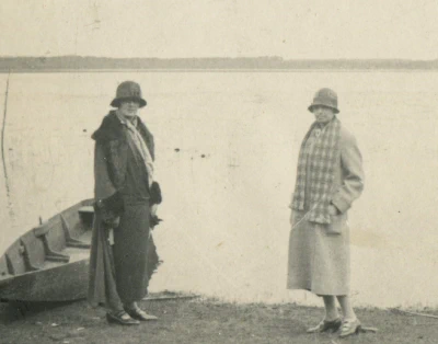 1924-Valentine_Loubiere_Annie_Maxwell