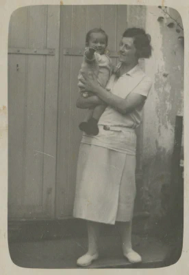 1924-Valentine_et_Madeleine_Loubiere