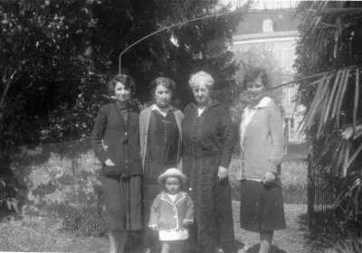 1925-Oloron-Madeleine Loubiere(?)