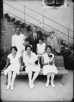 1929-Bouvet_Petit