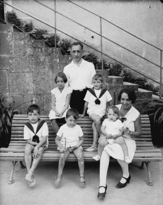 1929-Famille_Victor-II_Puiseux