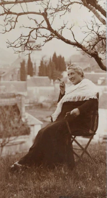 Louise dite Loulou dite Mana MOULONGUET (1877-1953)  épouse René Ancely