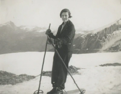 1932-Valentine_Ancely_Mamiche