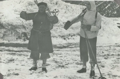 1935-Edouard_Loubiere_et_Andre_Garipuy_Au_ski_a_Gourette