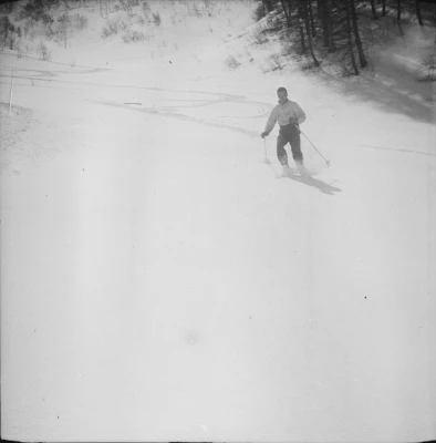 1948-Jean_Puiseux_au_ski-5