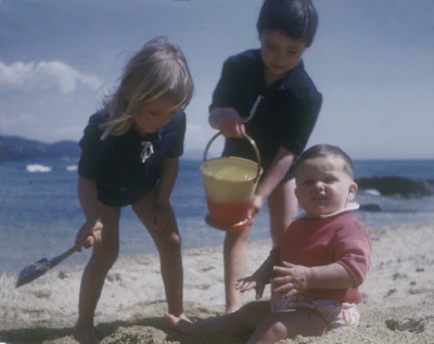 1955-Pierre_Irene_et_Christine