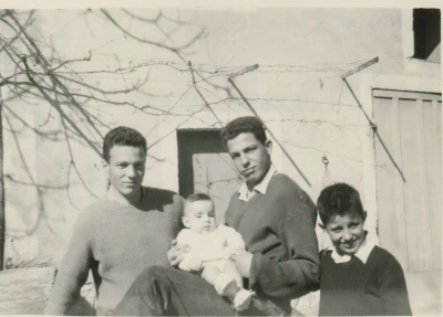 1957-Les_G_G_Ancely_a_Orange