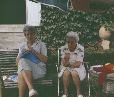 1980-env-Georgeou_Fouga_et_Valentine_Ancely_a_Vidouze_Lacaze