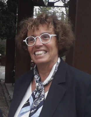 2024-Caroline_Ancely