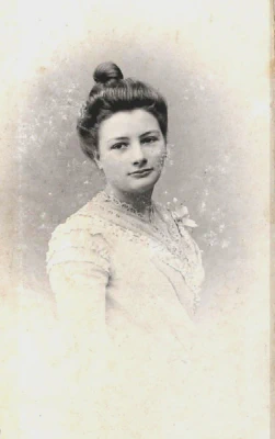 Marthe BAILLAUD épouse Jean PRIVAT (1882-1978)
