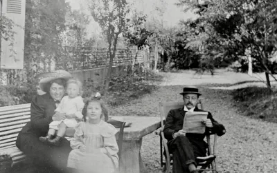 1908-env-famille_R.Ancely